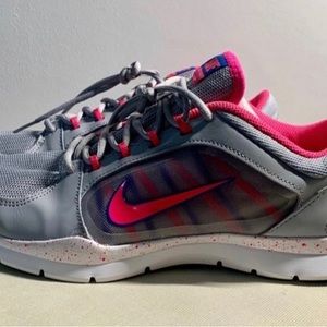 Nike Training: Women’s 9